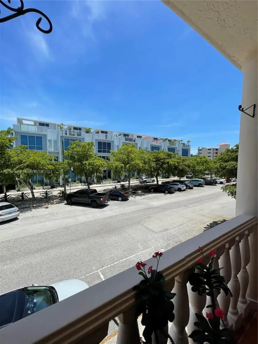 2722 NE 1st St # 3, Pompano Beach FL 33062 photo 5