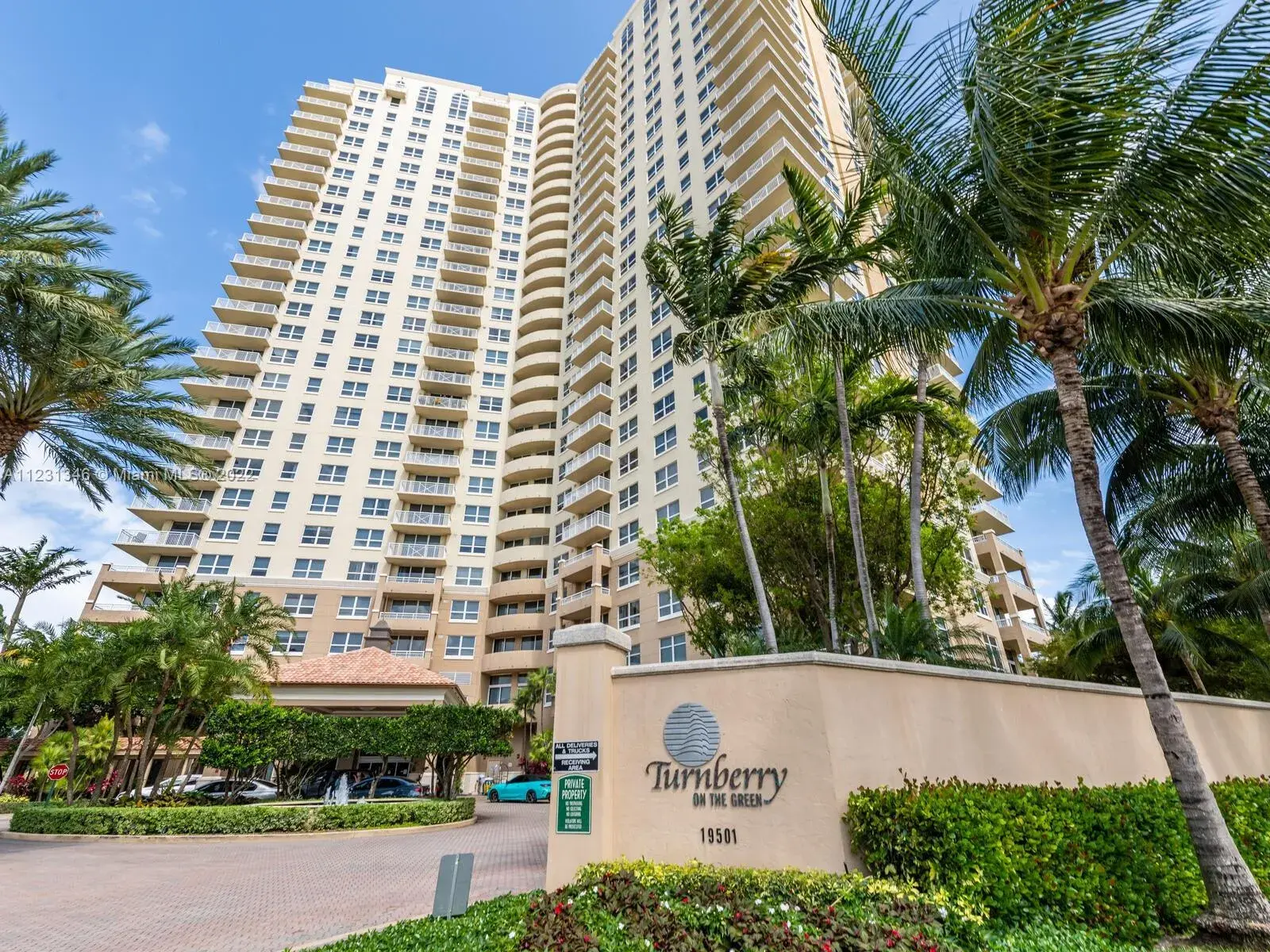19501 W Country Club Dr # 2014, Aventura FL 33180