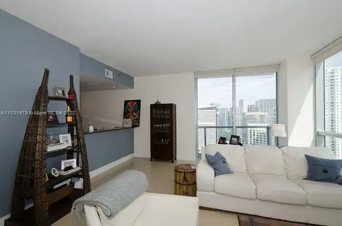 1060 Brickell Ave # 4001, Miami FL 33131 photo 2