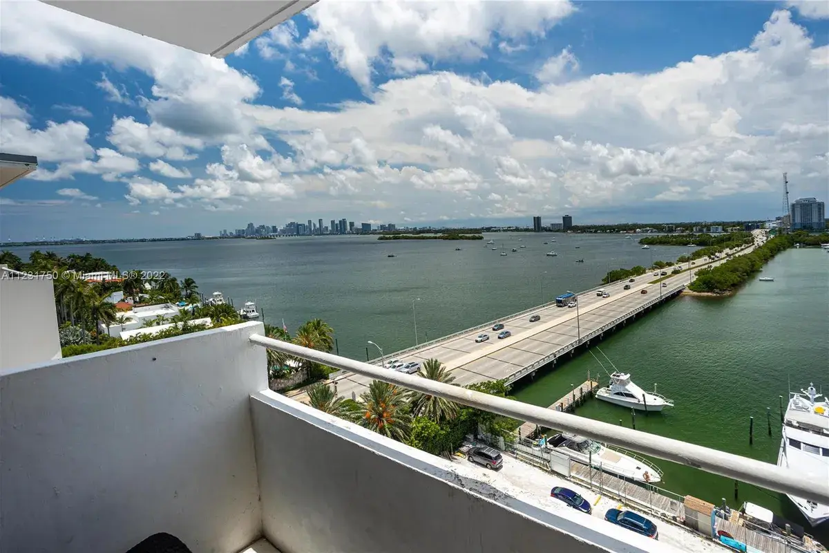7904 West Dr # 1002, North Bay Village FL 33141