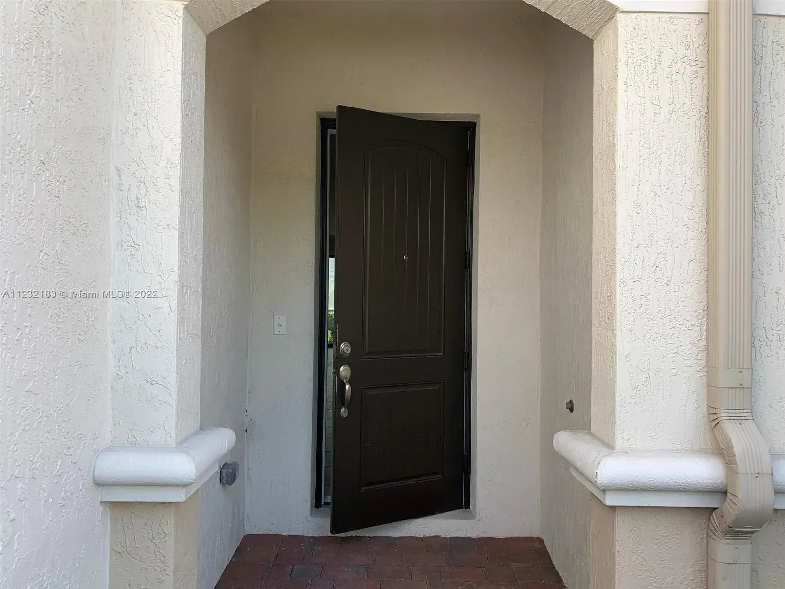 4208 N Dixie Hwy # 23, Oakland Park FL 33334