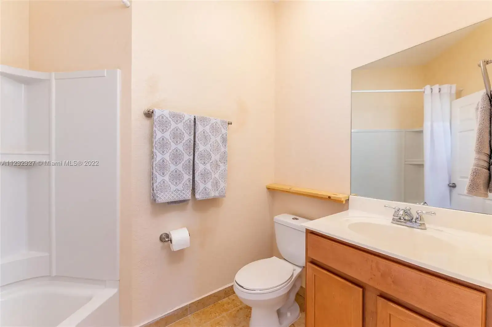 10800 NW 88th Ter # 218, Doral FL 33178 photo 4