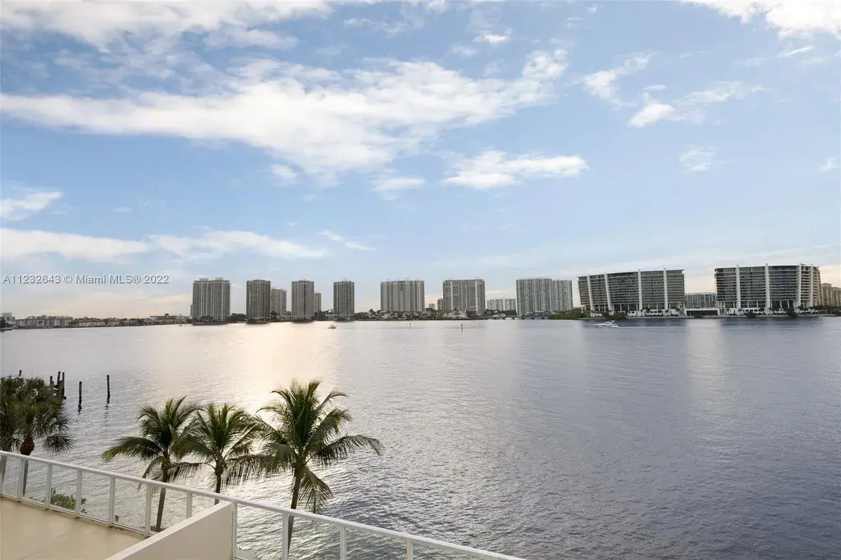 18100 N Bay Rd # 404, Sunny Isles Beach FL 33160