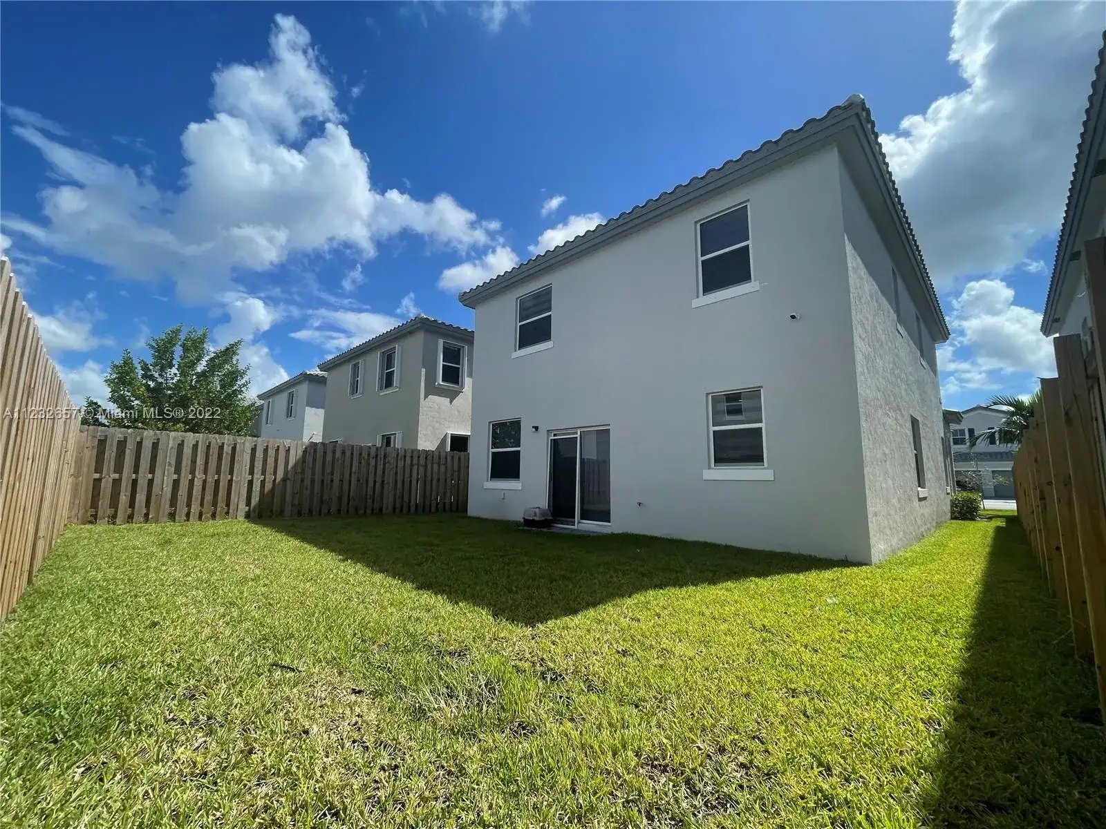 1420 SE 26th Rd, Homestead FL 33035 photo 2