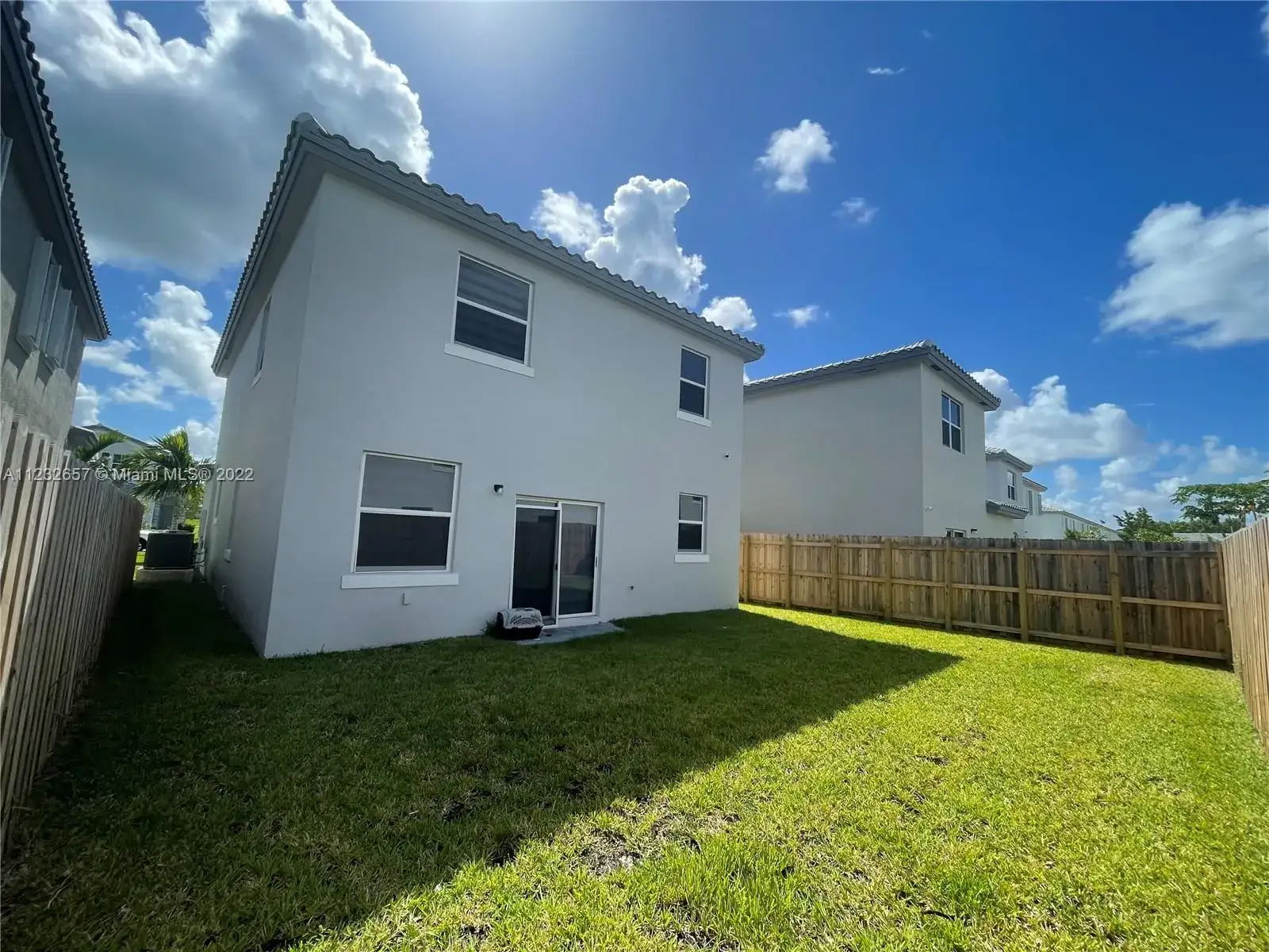 1420 SE 26th Rd, Homestead FL 33035 photo 3