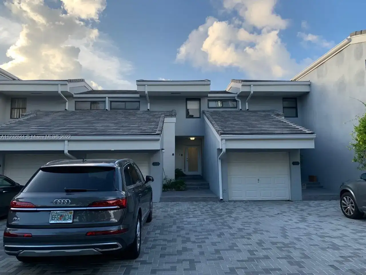 325 Poinciana Dr # 905, Sunny Isles Beach FL 33160 photo 4