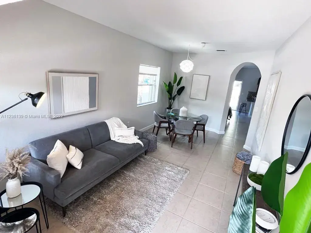 22377 SW 89th Pl, Cutler Bay FL 33190