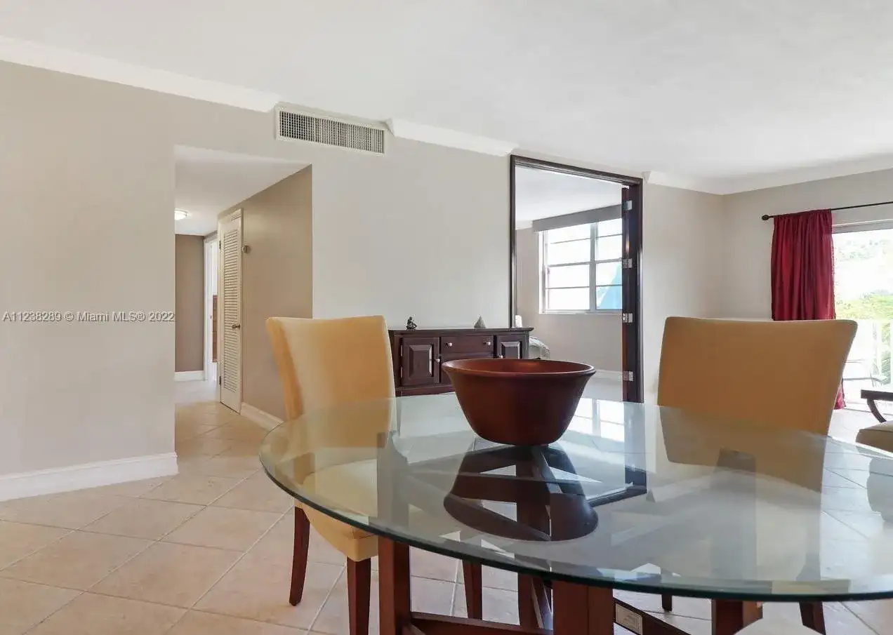 1455 N Treasure Dr # 3R, North Bay Village FL 33141 photo 3