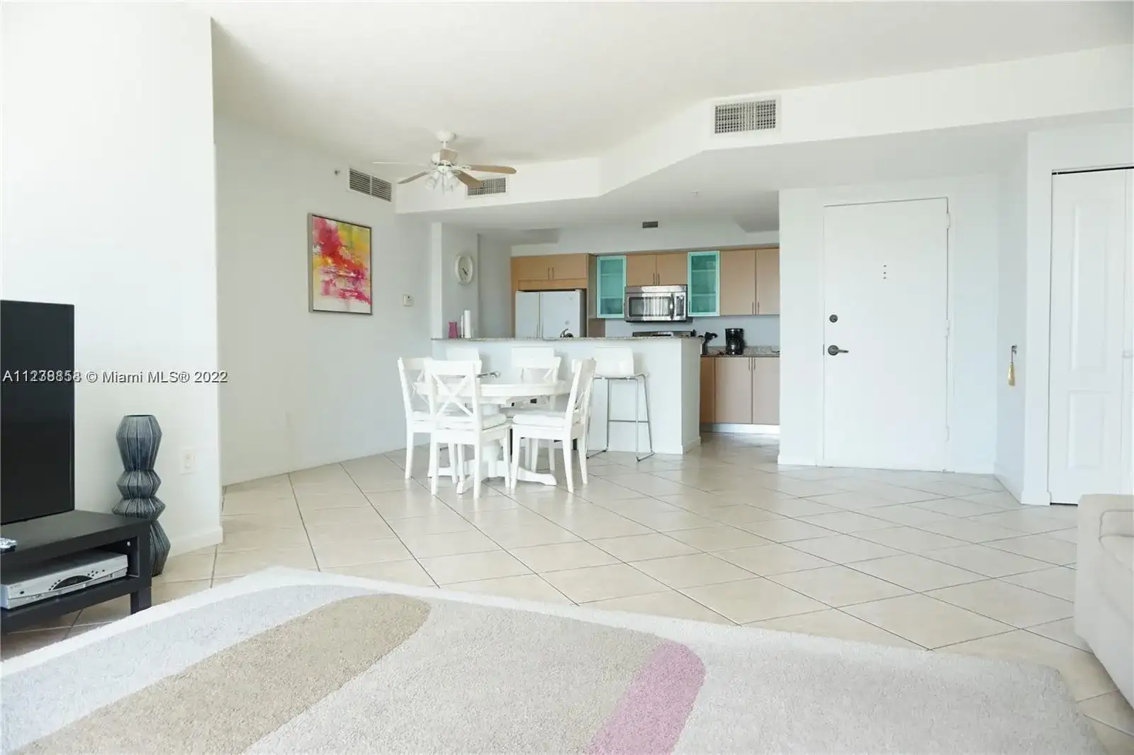 17555 Atlantic Blvd # 606, Sunny Isles Beach FL 33160 photo 3