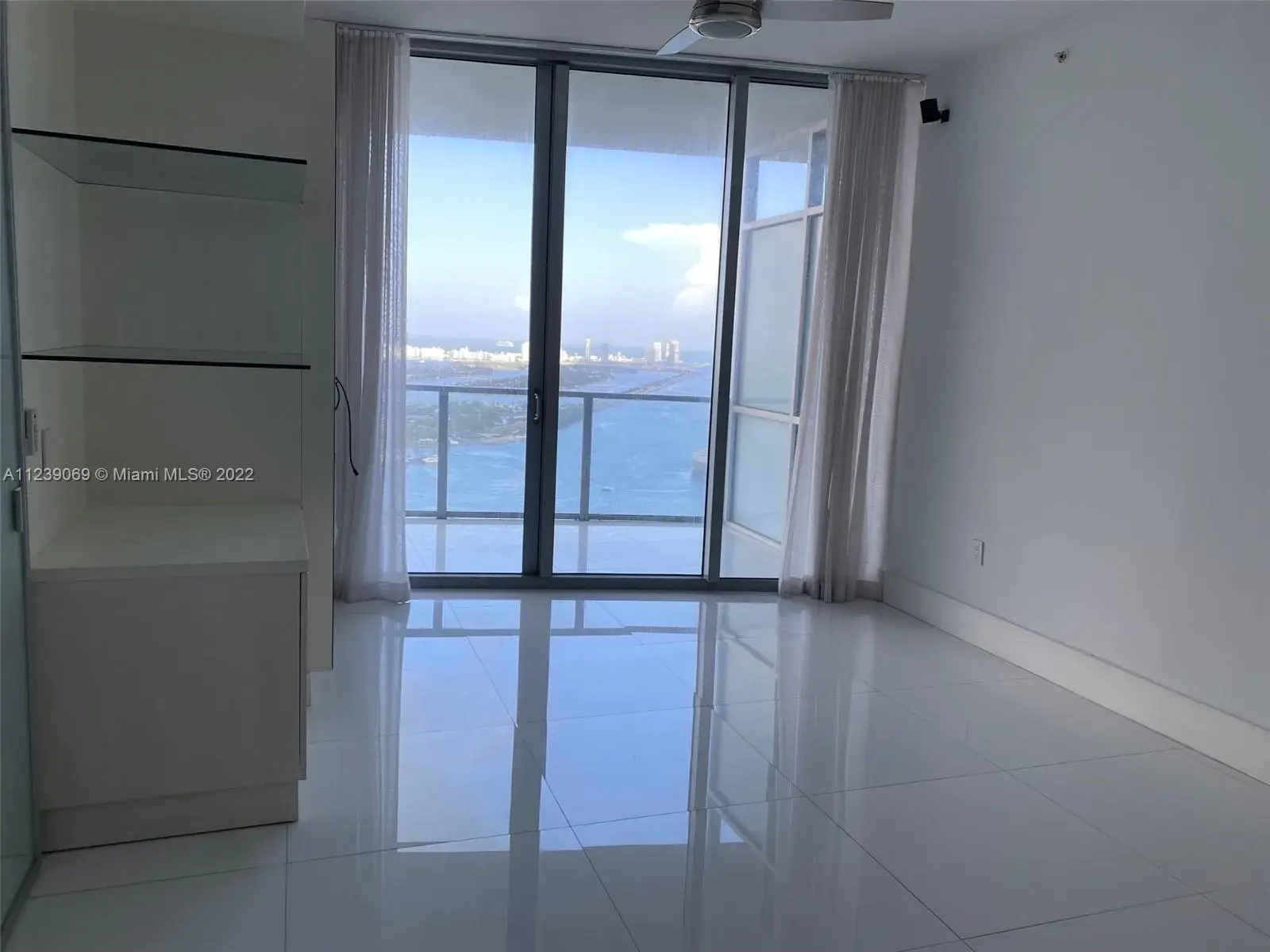 1100 Biscayne Blvd # 4404, Miami FL 33132