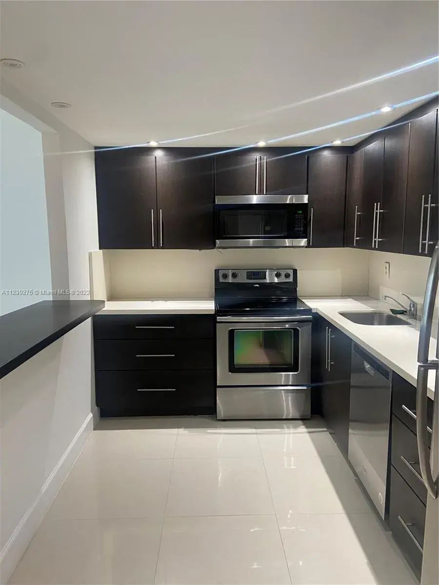 19380 Collins Ave # 1625, Sunny Isles Beach FL 33160