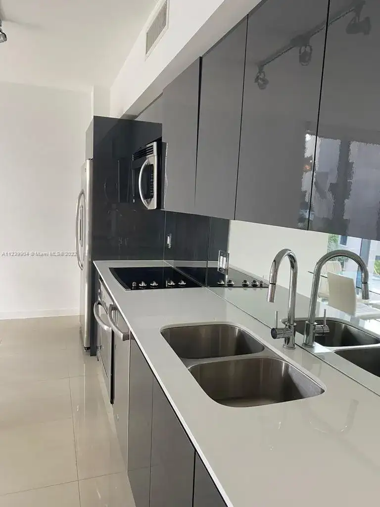 31 SE 6th St # 702, Miami FL 33131 photo 5