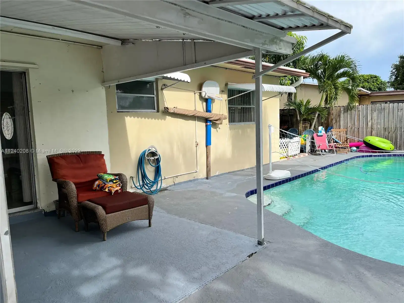 3201 NE 9th Ter, Pompano Beach FL 33064 photo 2