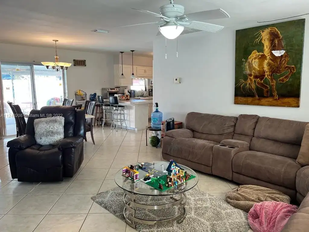 3201 NE 9th Ter, Pompano Beach FL 33064 photo 3