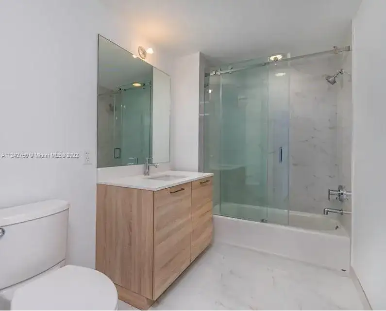 16385 Biscayne Blvd # 2303, North Miami Beach FL 33160 photo 5