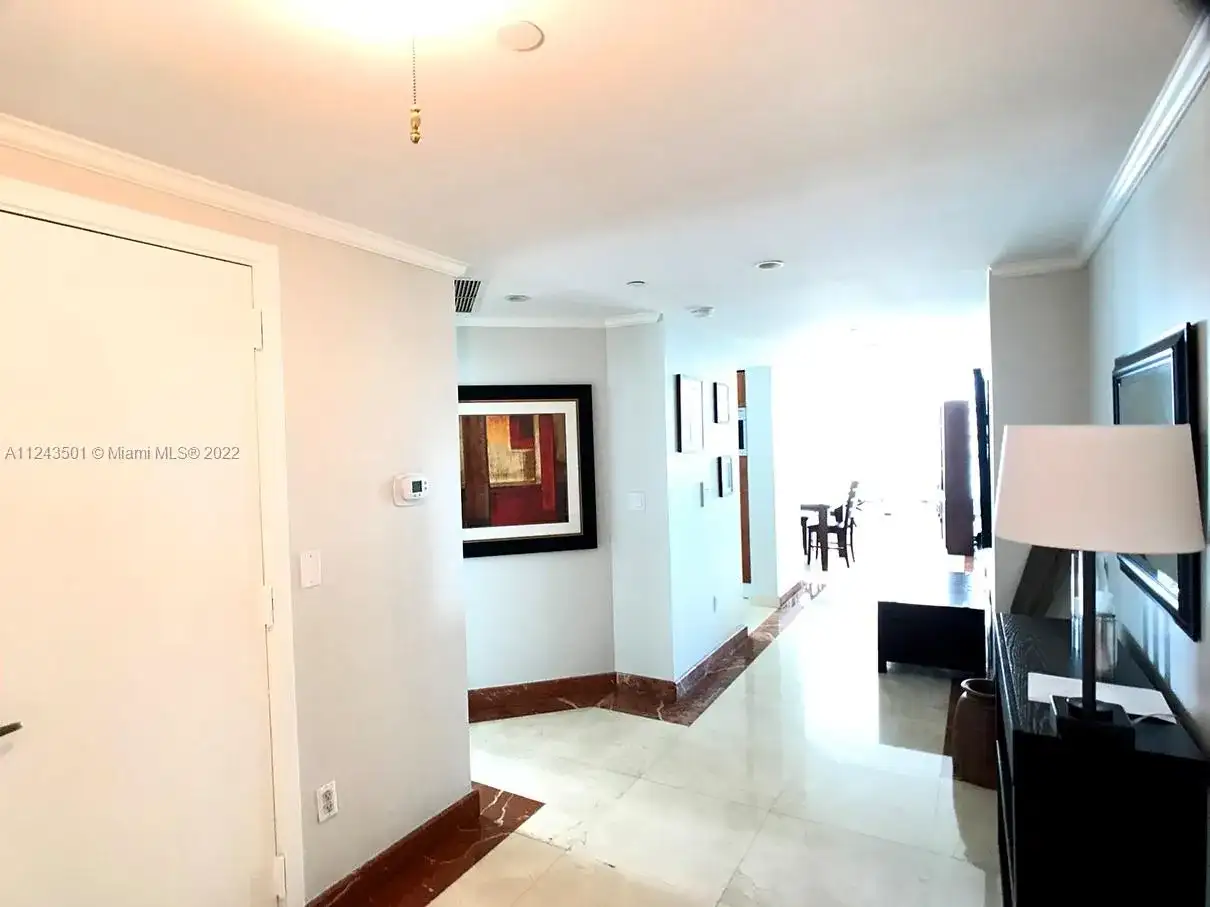1331 Brickell Bay Dr # 1102, Miami FL 33131 photo 2