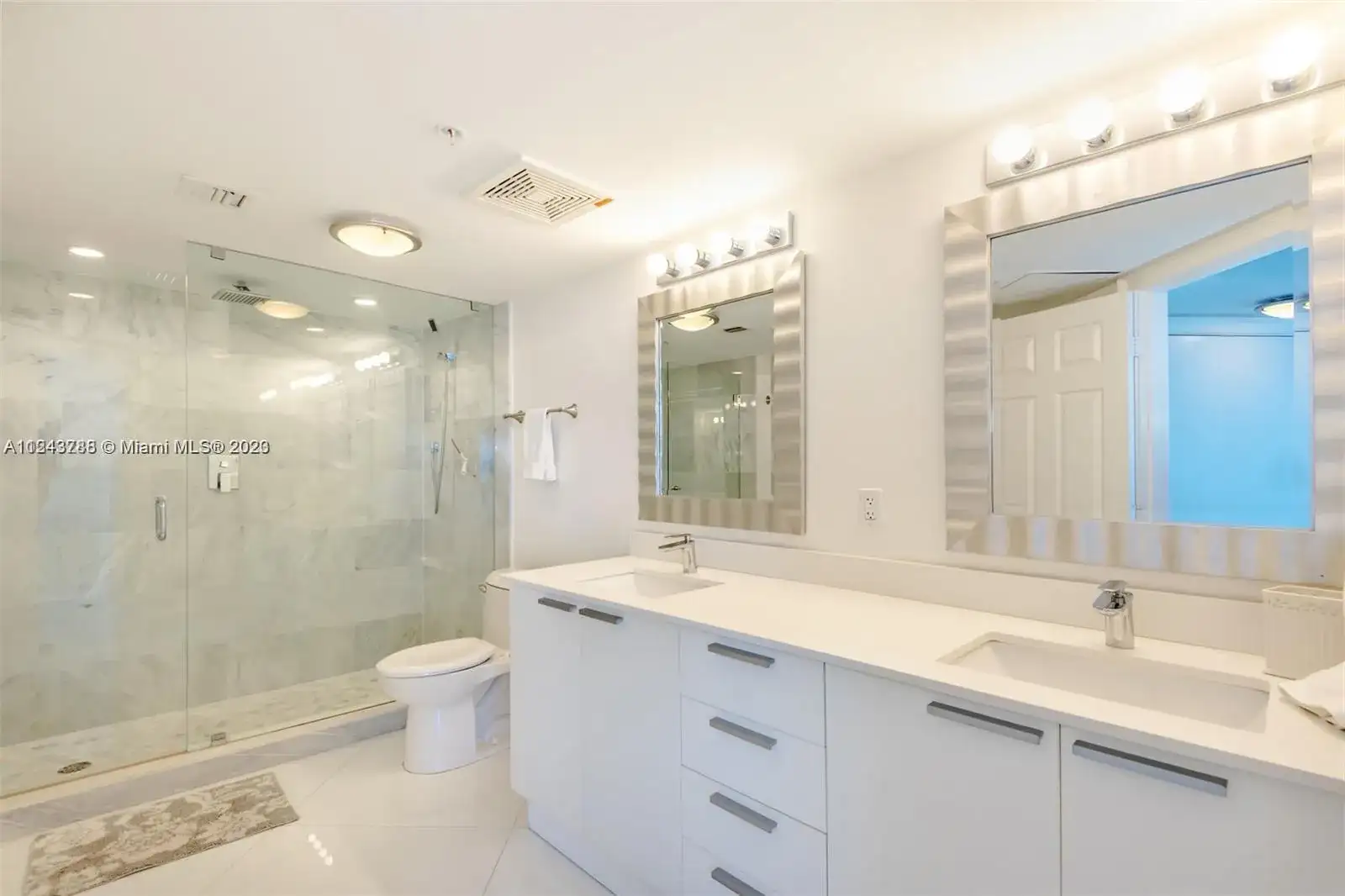 16699 Collins Ave, Sunny Isles Beach FL 33160 photo 5