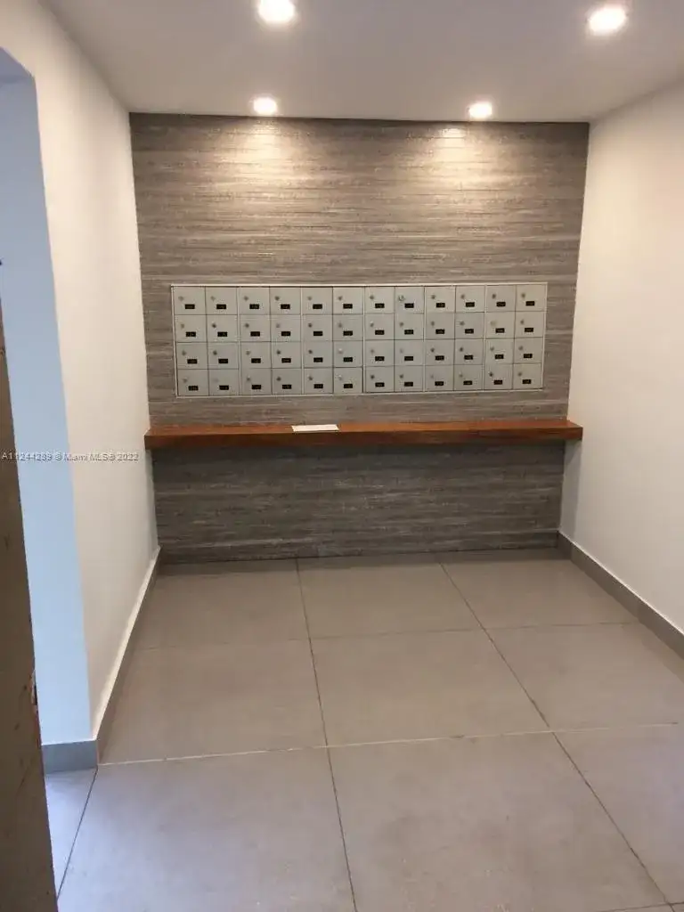 20441 NE 30th Ave # 9, Aventura FL 33180 photo 2