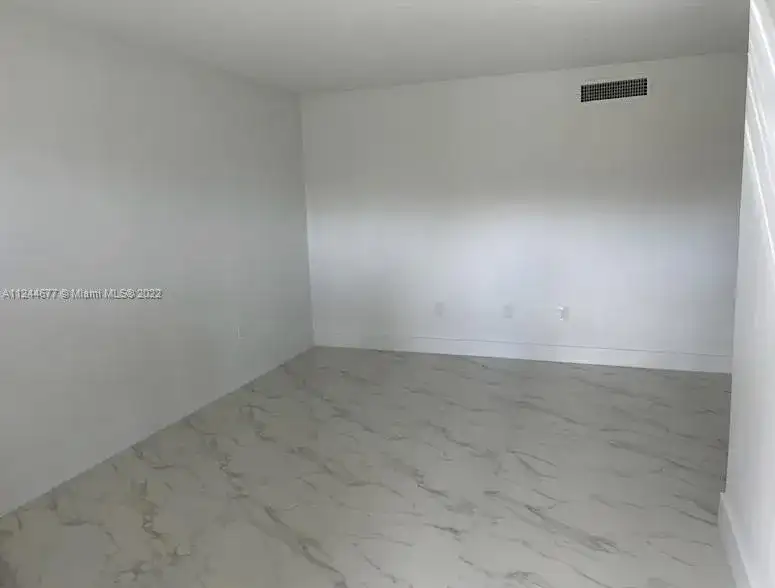 6575 W 4th Ave # 109, Hialeah FL 33012 photo 3