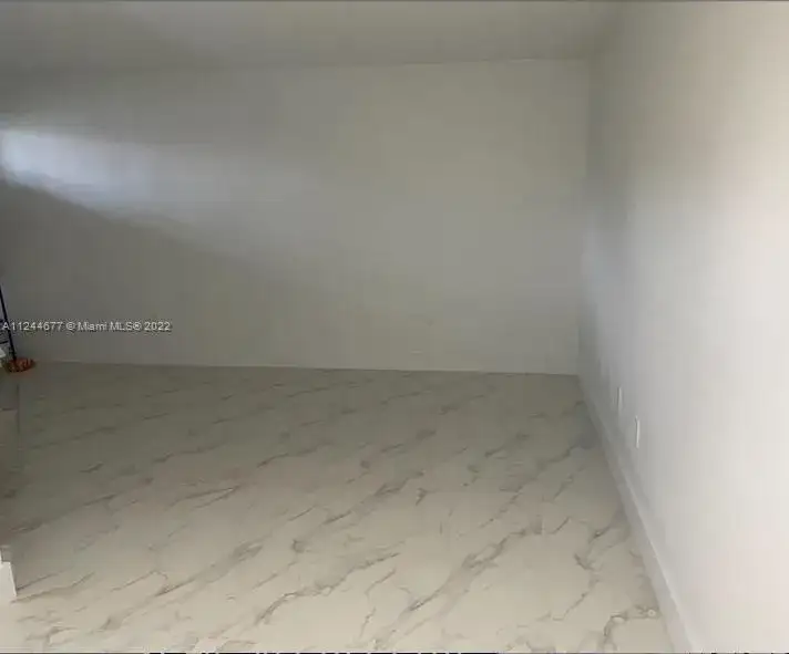 6575 W 4th Ave # 109, Hialeah FL 33012 photo 4