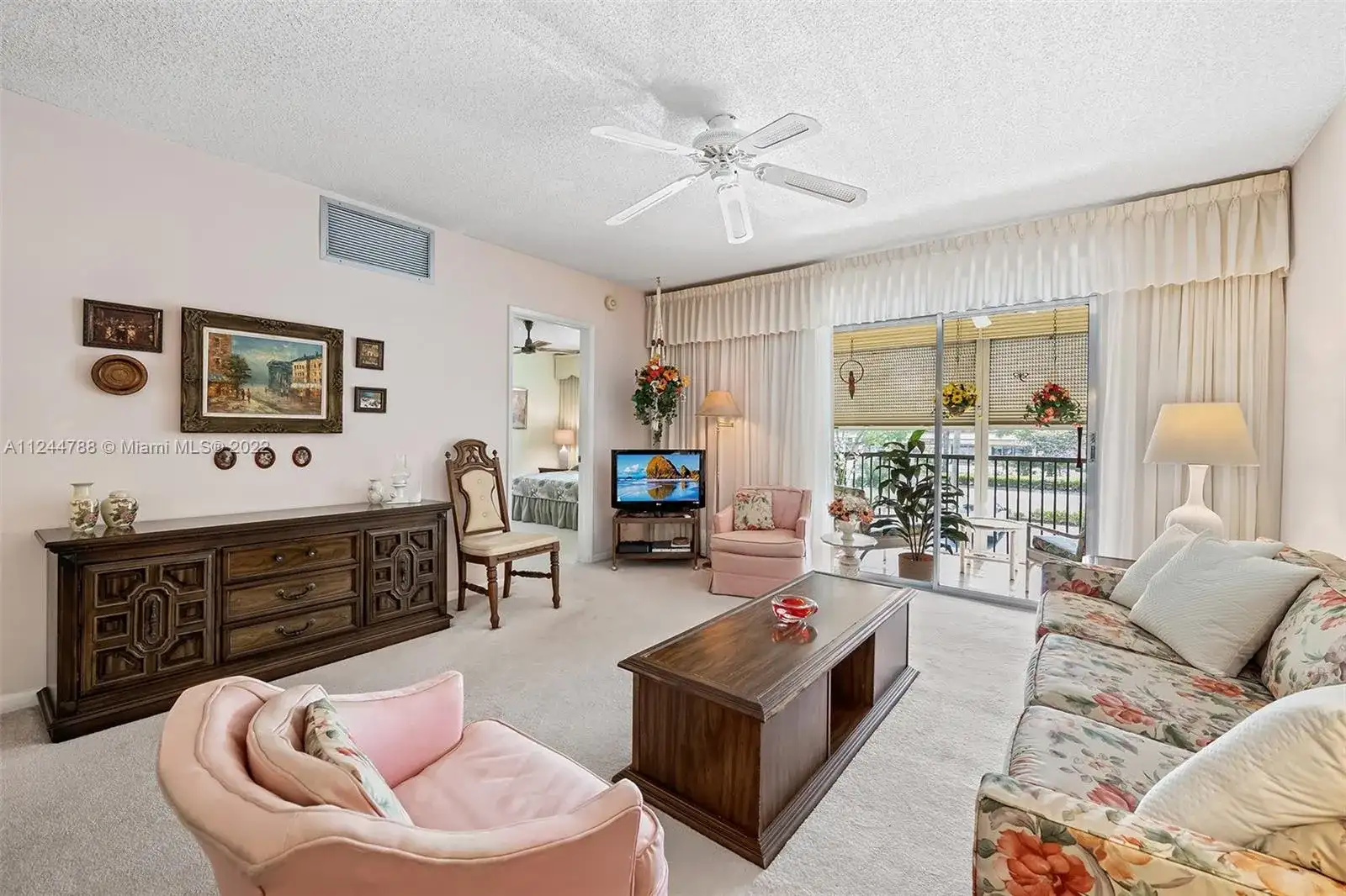 257 S Cypress Rd # 425, Pompano Beach FL 33060 photo 4