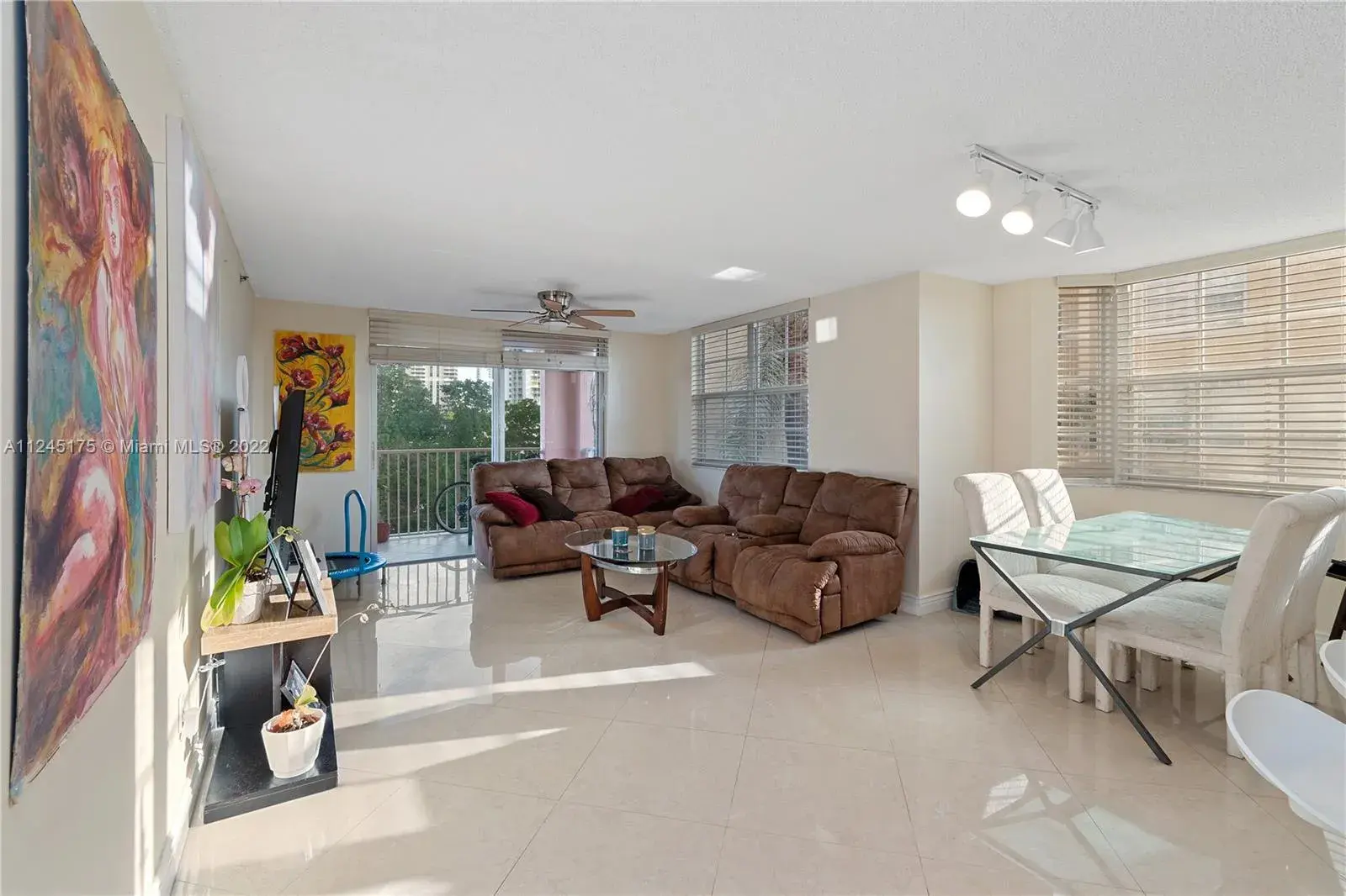 19999 E Country Club Dr # 1307, Aventura FL 33180