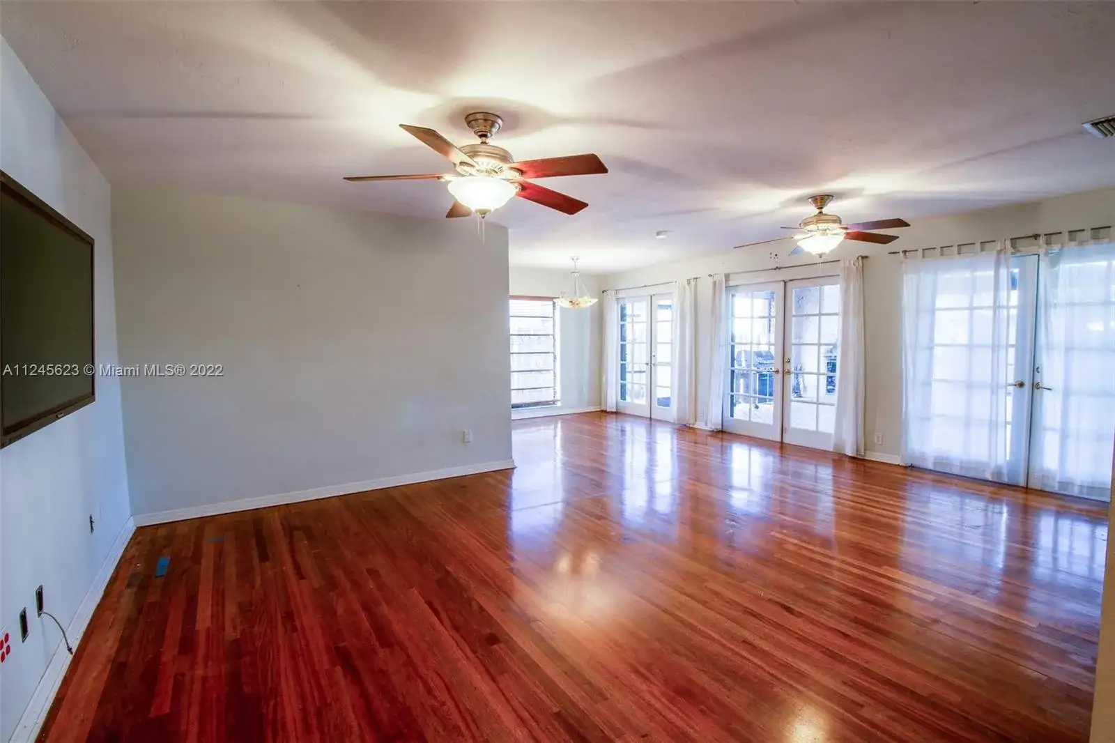 18941 SW 92nd Ct, Cutler Bay FL 33157 photo 4