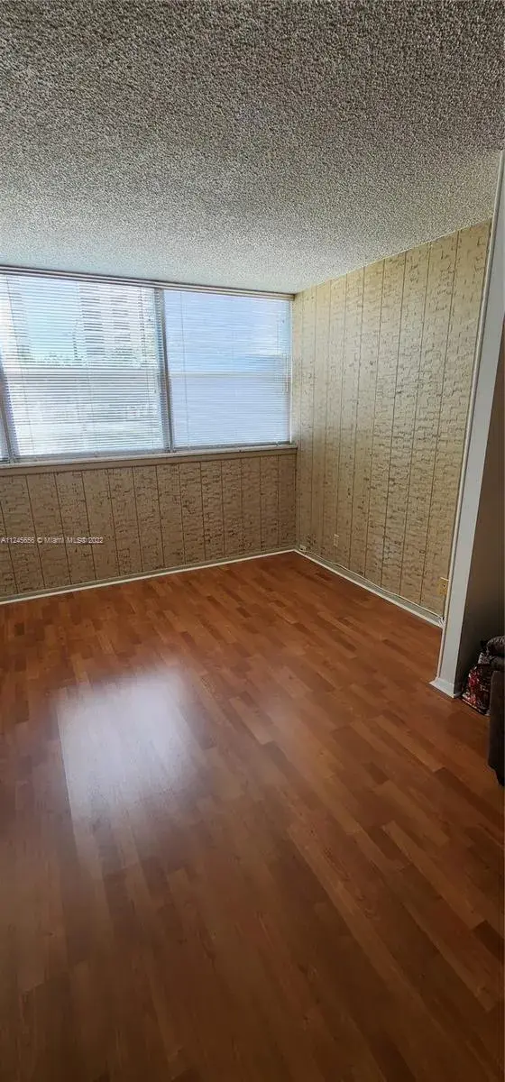 501 Three Islands Blvd # 215, Hallandale Beach FL 33009