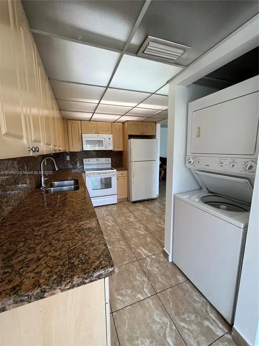 1300 SW 122nd Ave # 2, Miami FL 33184 photo 4