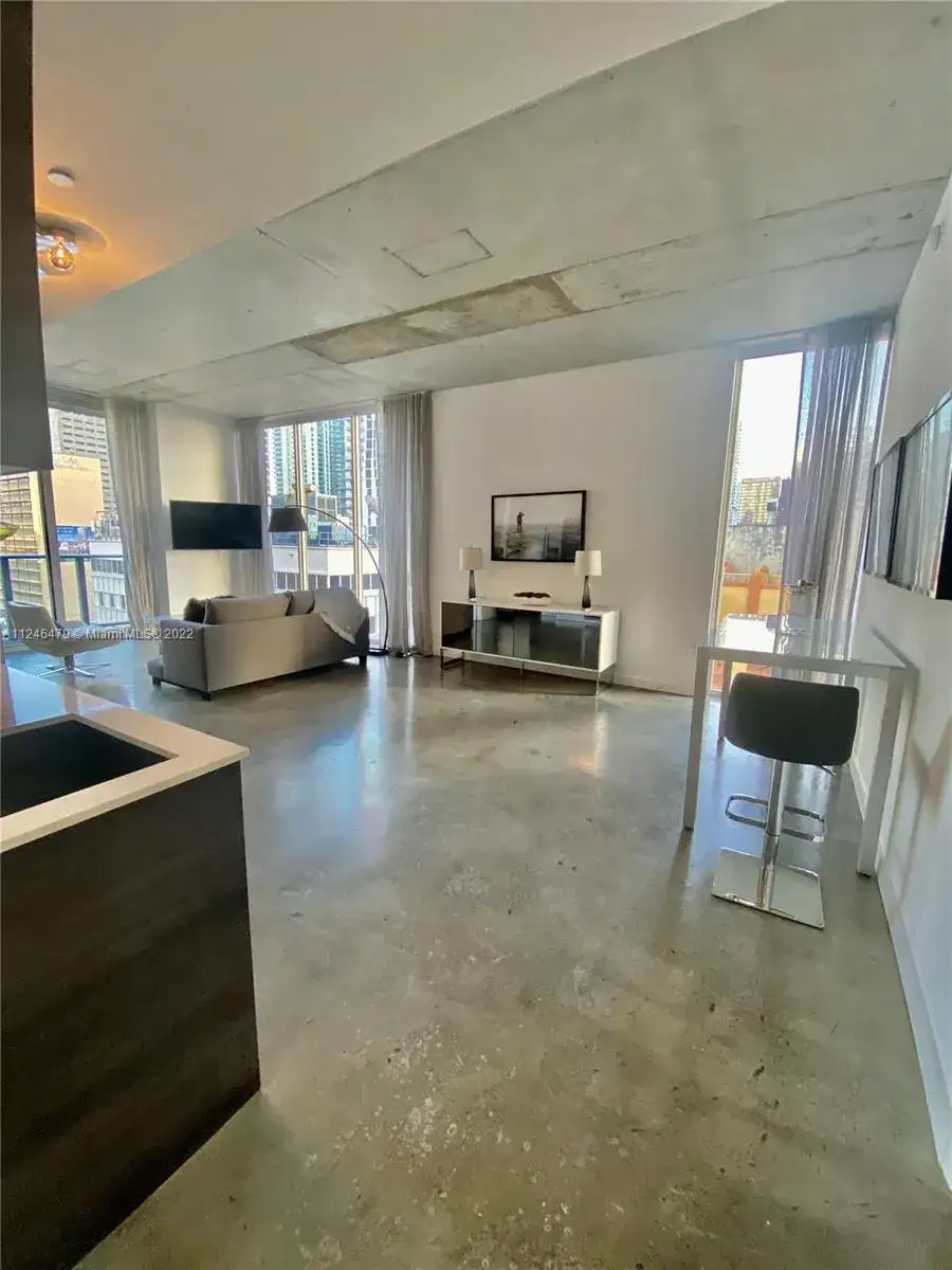 151 SE 1st St # 1501, Miami FL 33131 photo 3