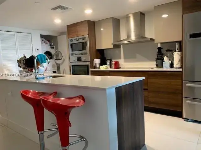 9261 E Bay Harbor Dr # 402, Bay Harbor Islands FL 33154
