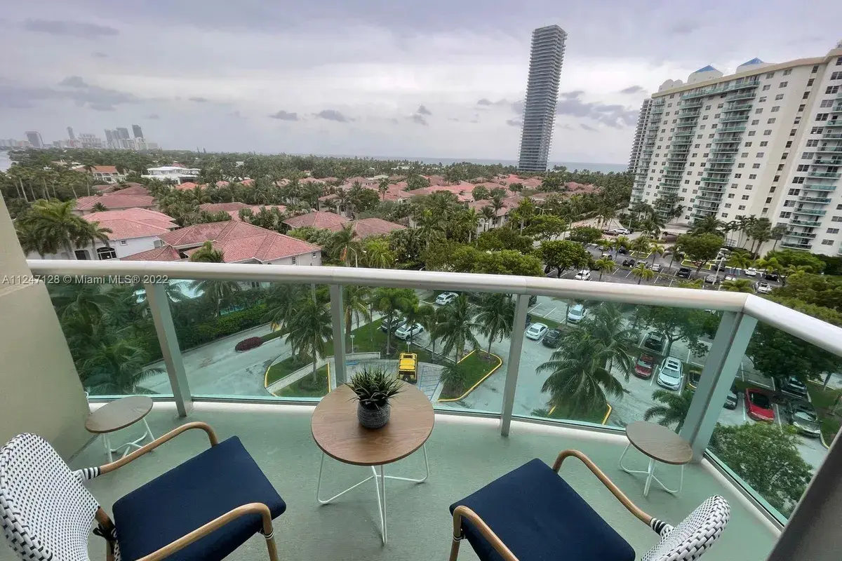 19380 Collins Ave # 818, Sunny Isles Beach FL 33160
