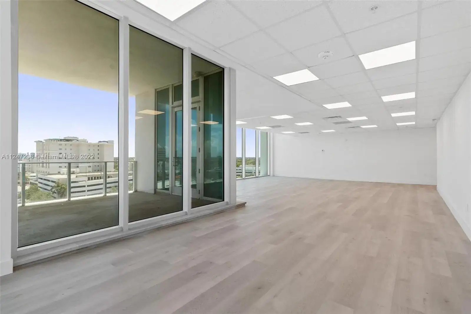 2820 NE 214th St # 909, Aventura FL 33180 photo 5
