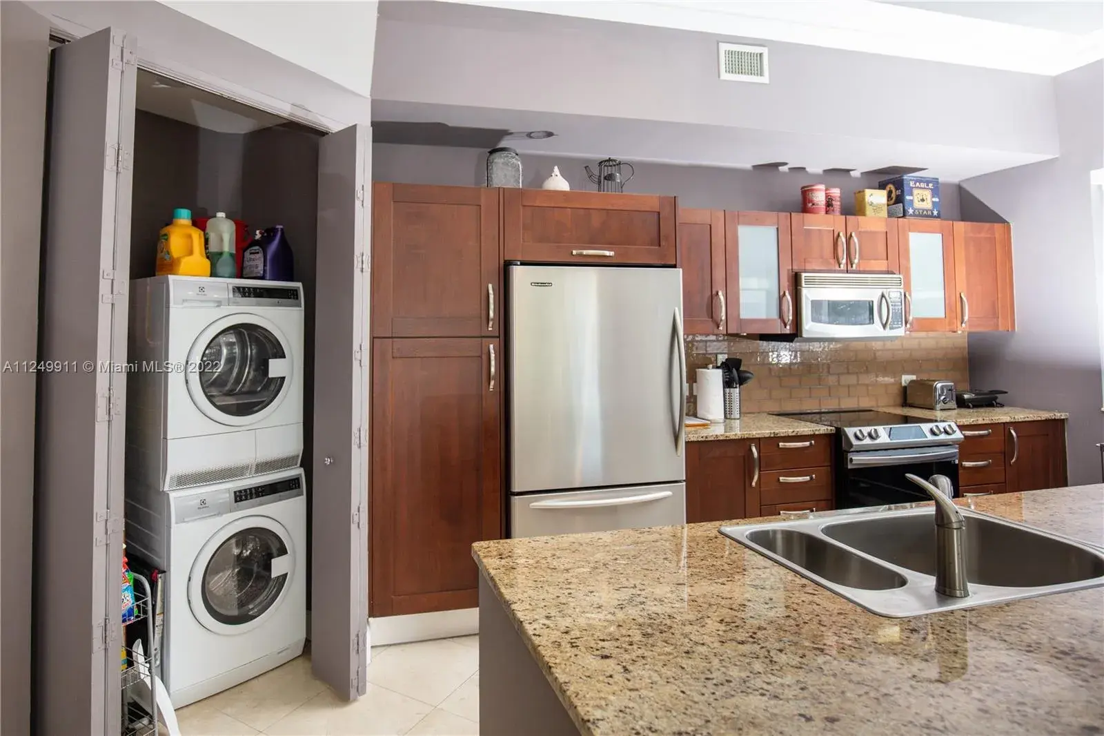 20000 E Country Club Dr # 416, Aventura FL 33180