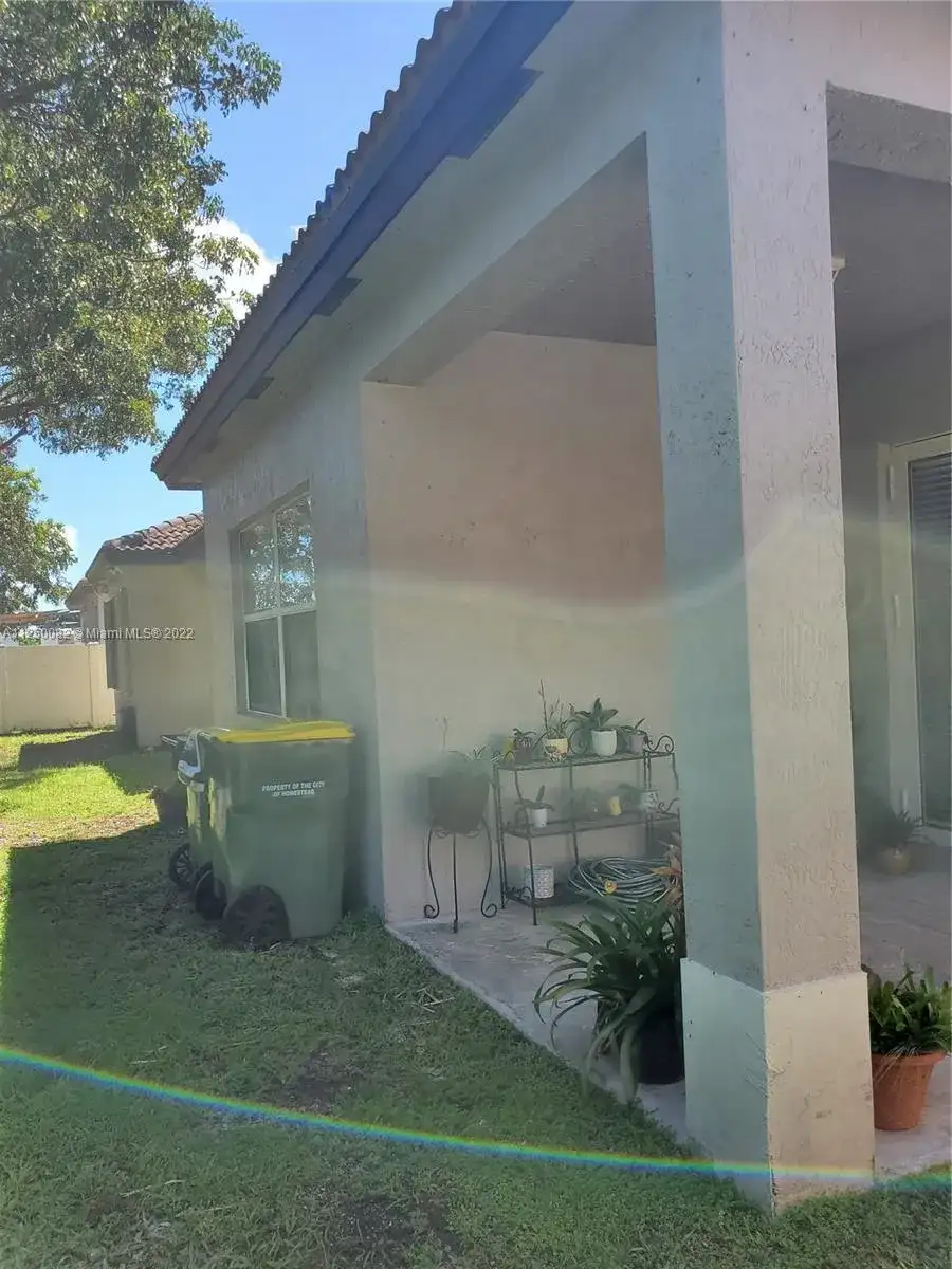 1270 NE 39th Ave, Homestead FL 33033 photo 5