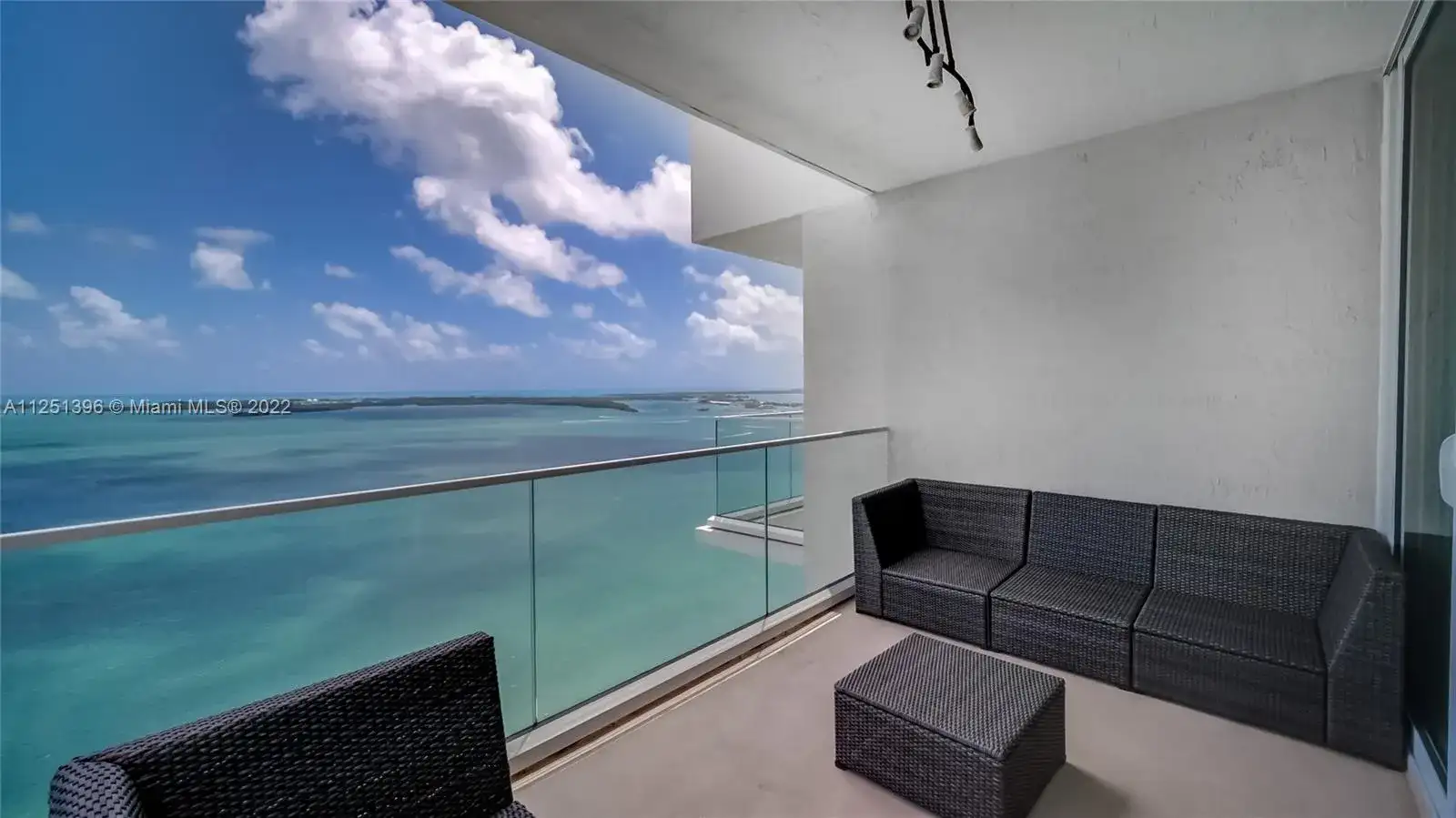 800 Claughton Island Dr # 3101, Miami FL 33131 photo 4