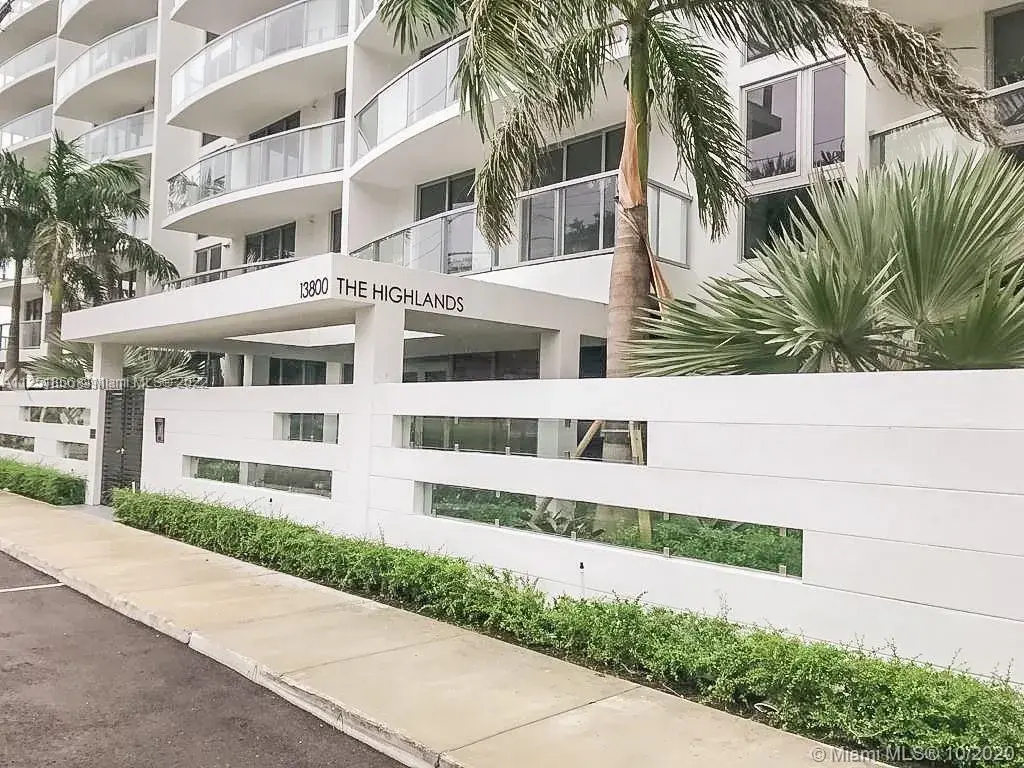 13800 Highland Dr # 608, North Miami Beach FL 33181