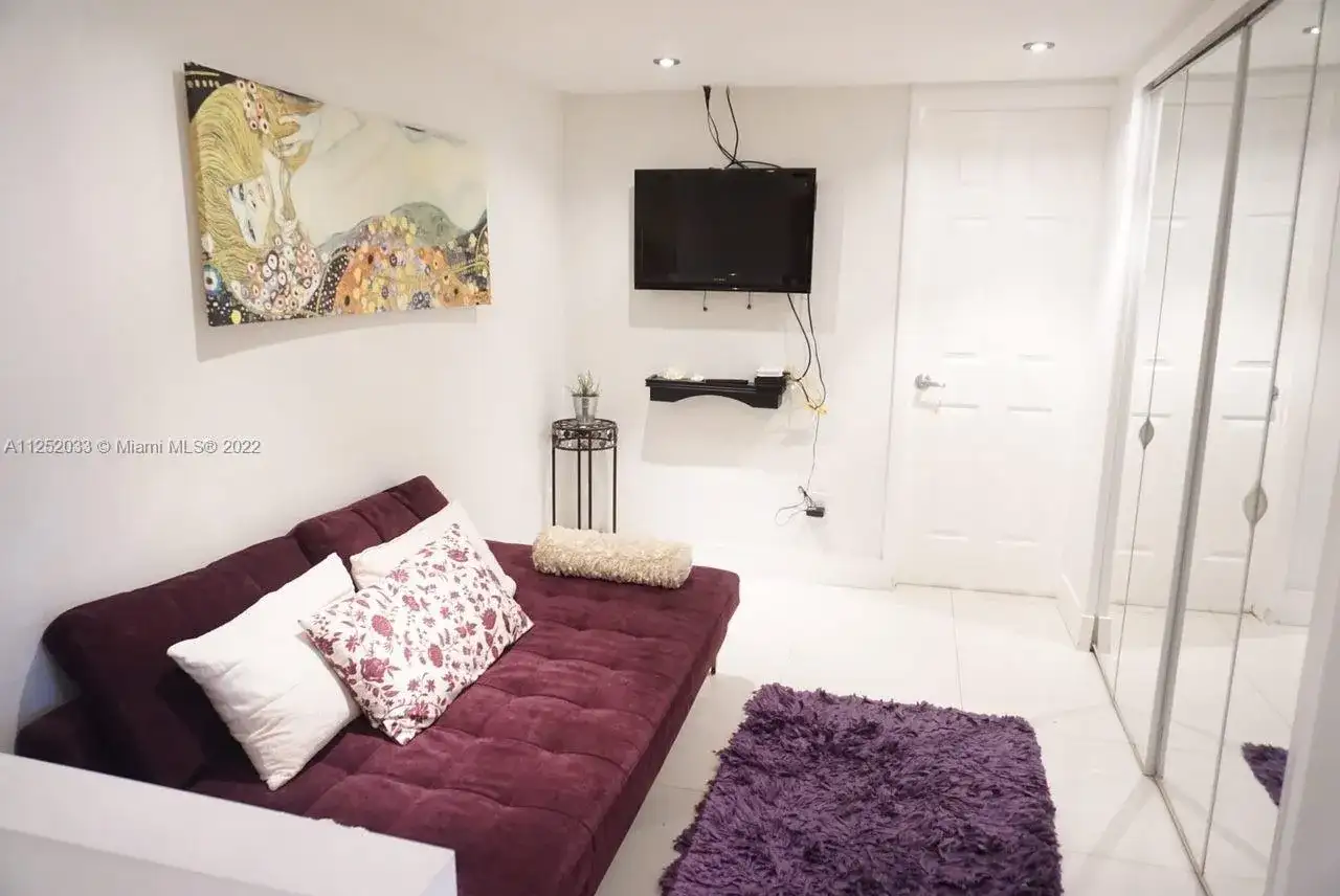 5161 COLLINS AV # 309, Miami Beach FL 33140 photo 2