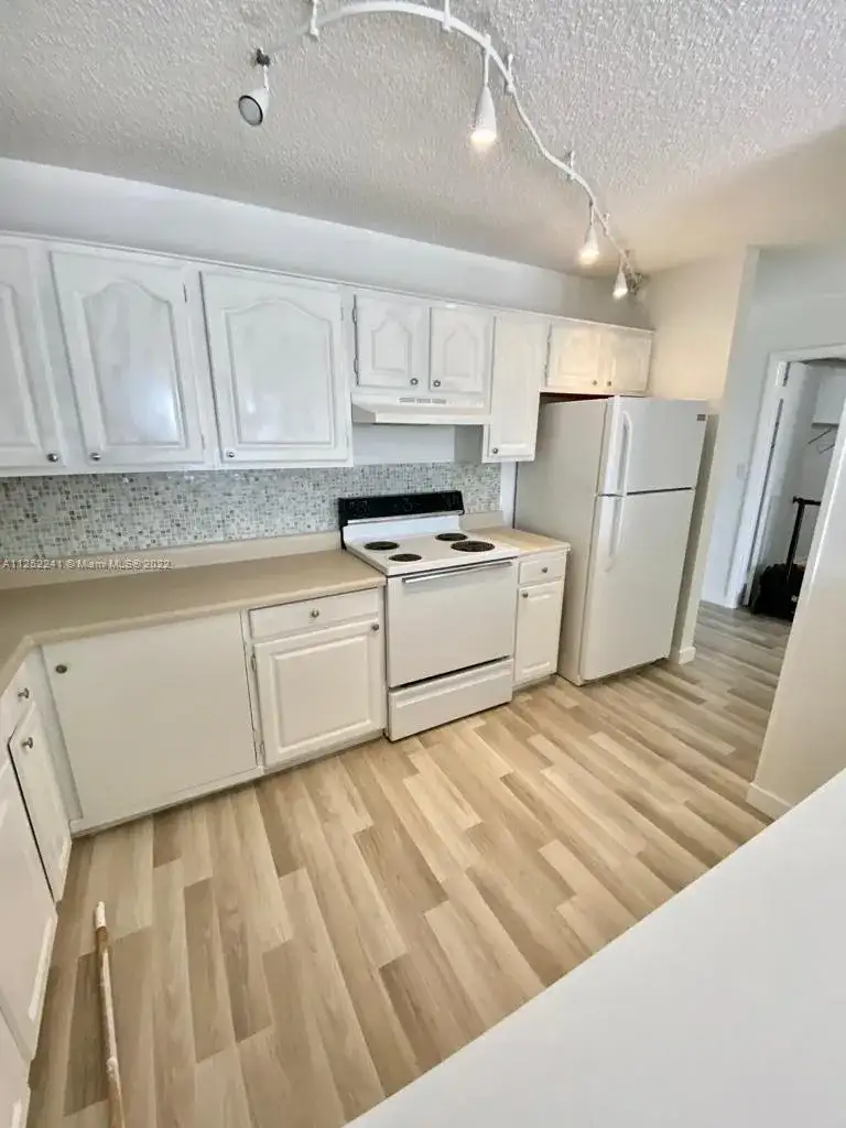 14830 Naranja Lakes Blvd, Homestead FL 33032 photo 3