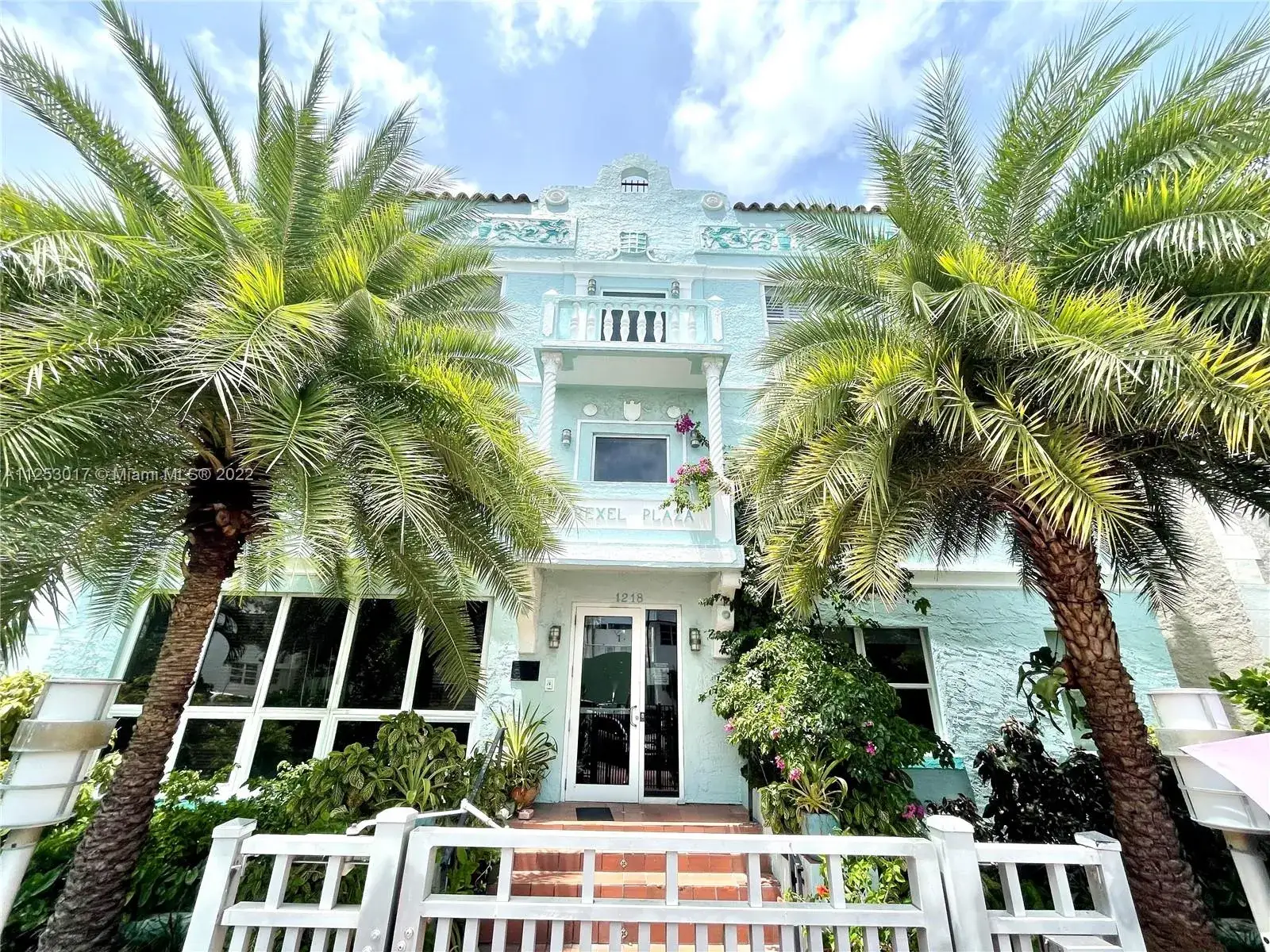 2 bedroom 2 bath Residential for sale at 1218 Drexel Ave # 204, Miami Beach FL 33139