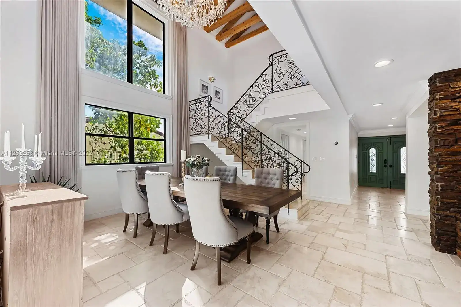 1556 71st St, Miami Beach FL 33141 photo 2