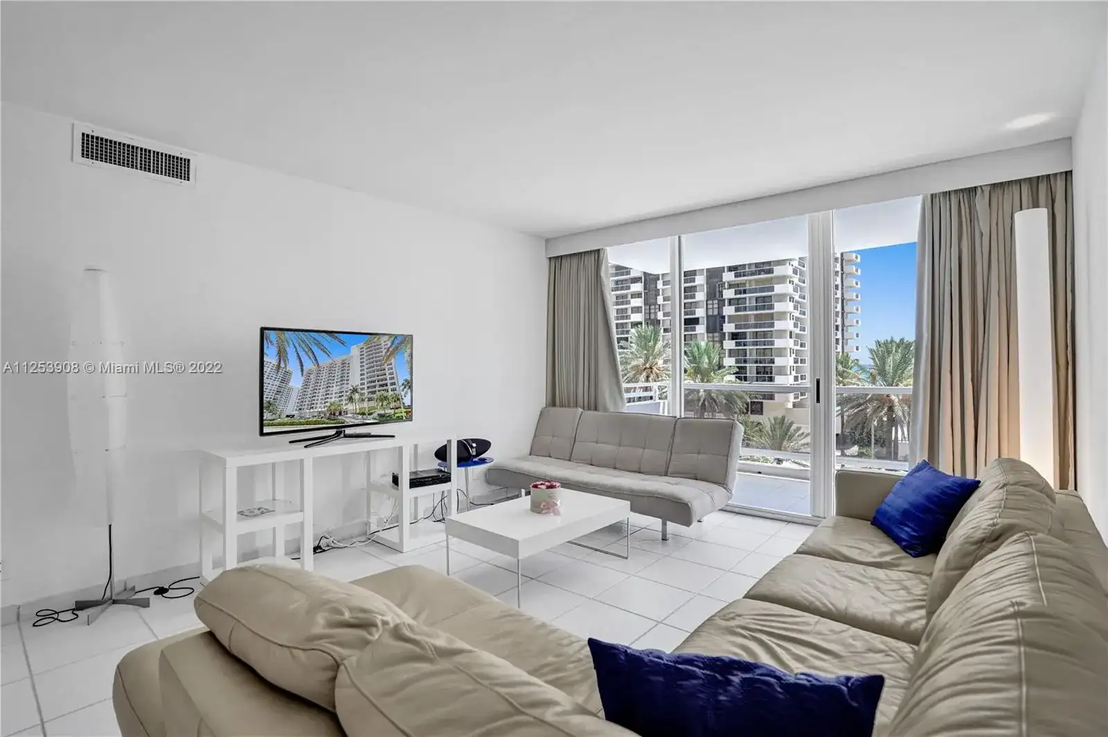 5700 Collins Ave # 5B, Miami Beach FL 33140 photo 3
