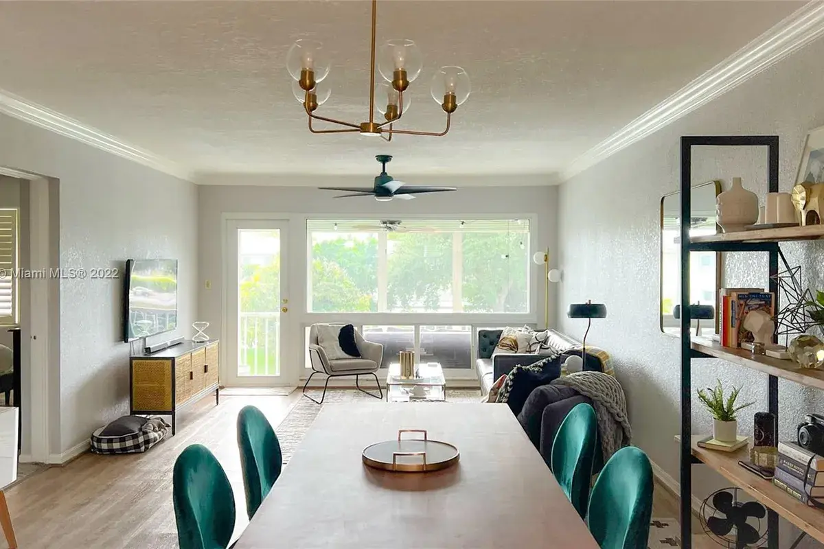 900 SW 12th St # 305, Fort Lauderdale FL 33315