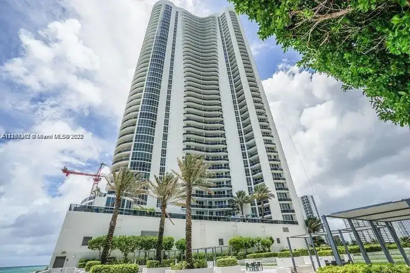 15811 Collins Ave # 3407, Sunny Isles Beach FL 33160 photo 2