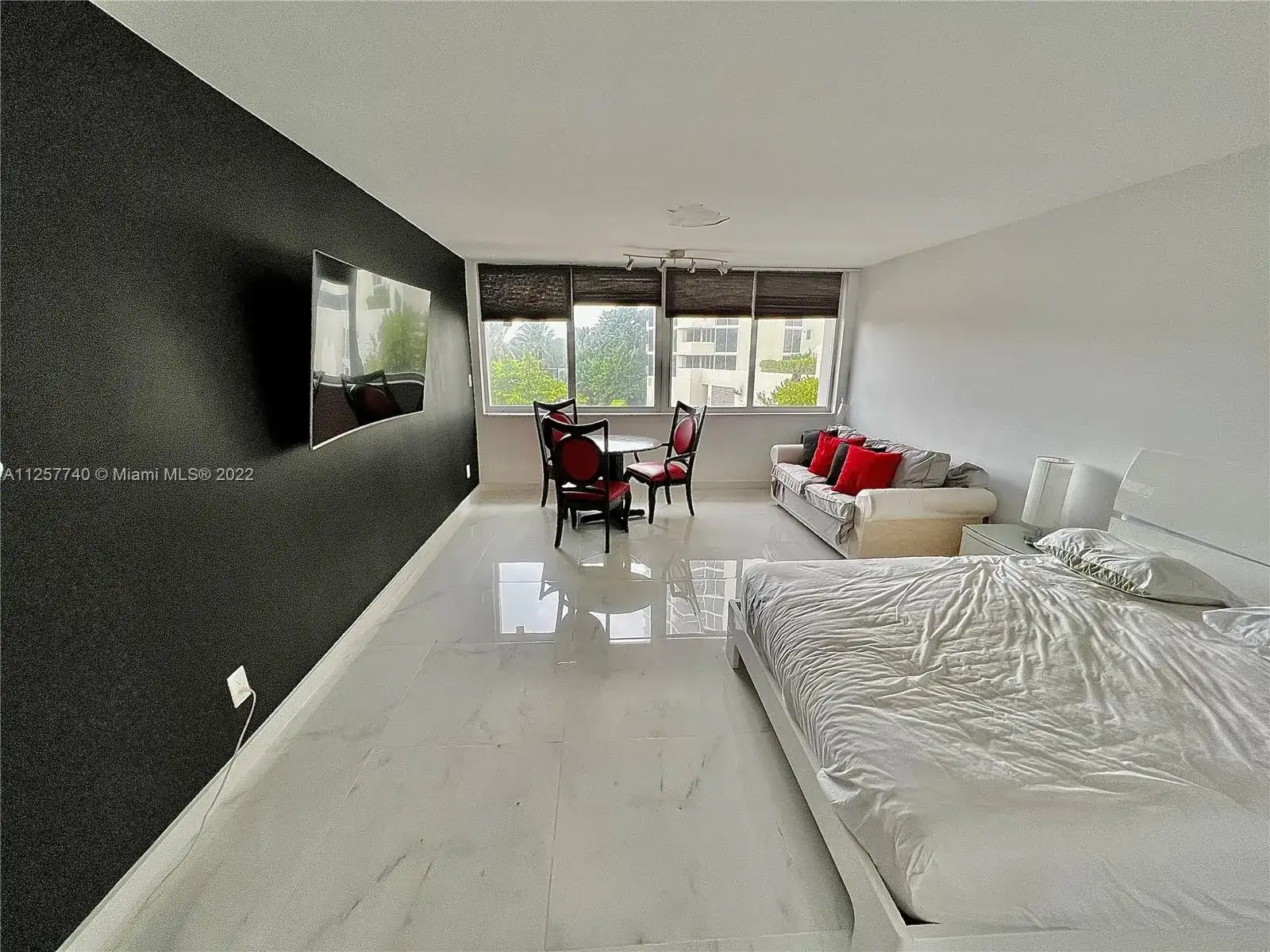 19201 Collins Ave # 130, Sunny Isles Beach FL 33160 photo 3
