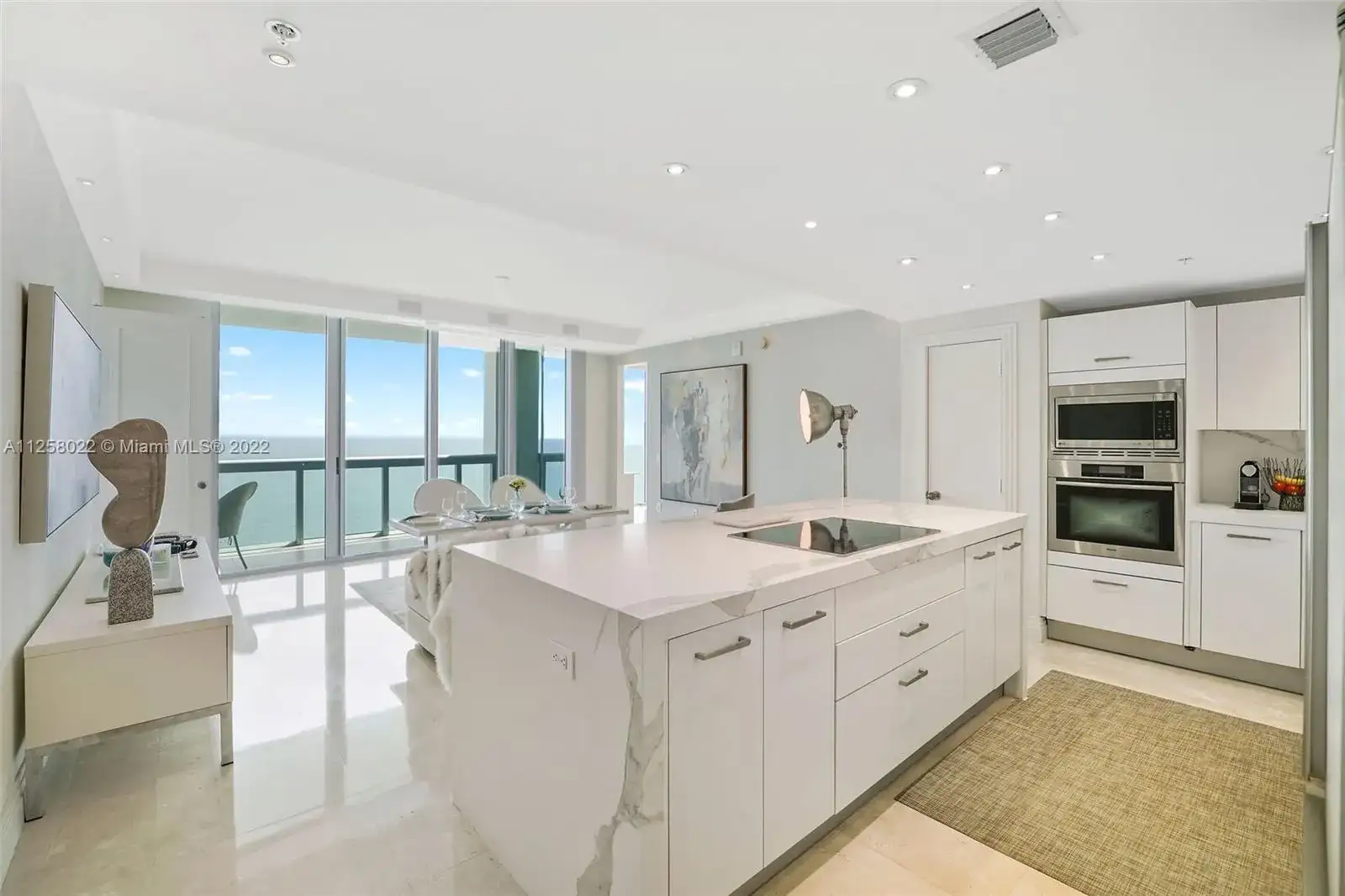 6899 Collins Ave # 2407, Miami Beach FL 33141 photo 2