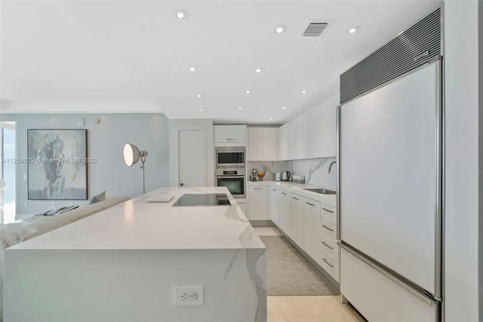 6899 Collins Ave # 2407, Miami Beach FL 33141 photo 3