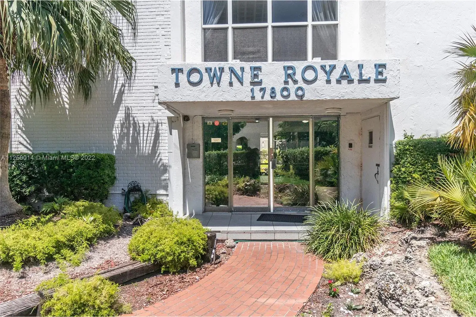 17800 Atlantic Blvd # 402, Sunny Isles Beach FL 33160