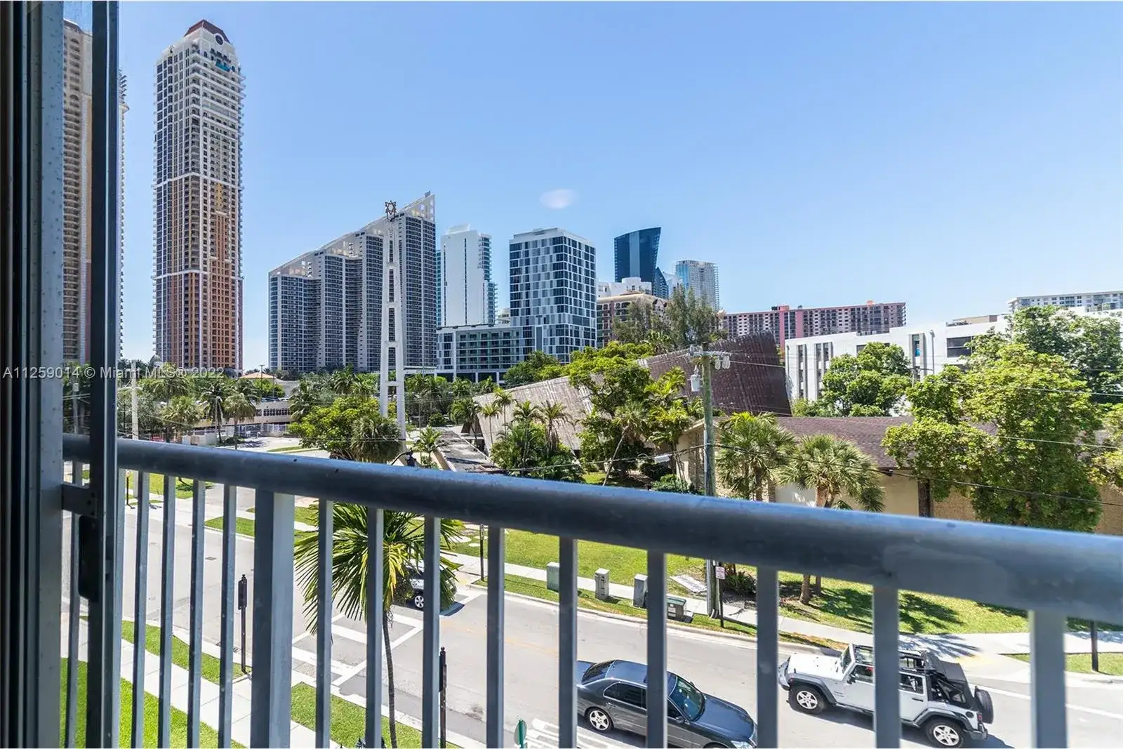 17800 Atlantic Blvd # 402, Sunny Isles Beach FL 33160 photo 4