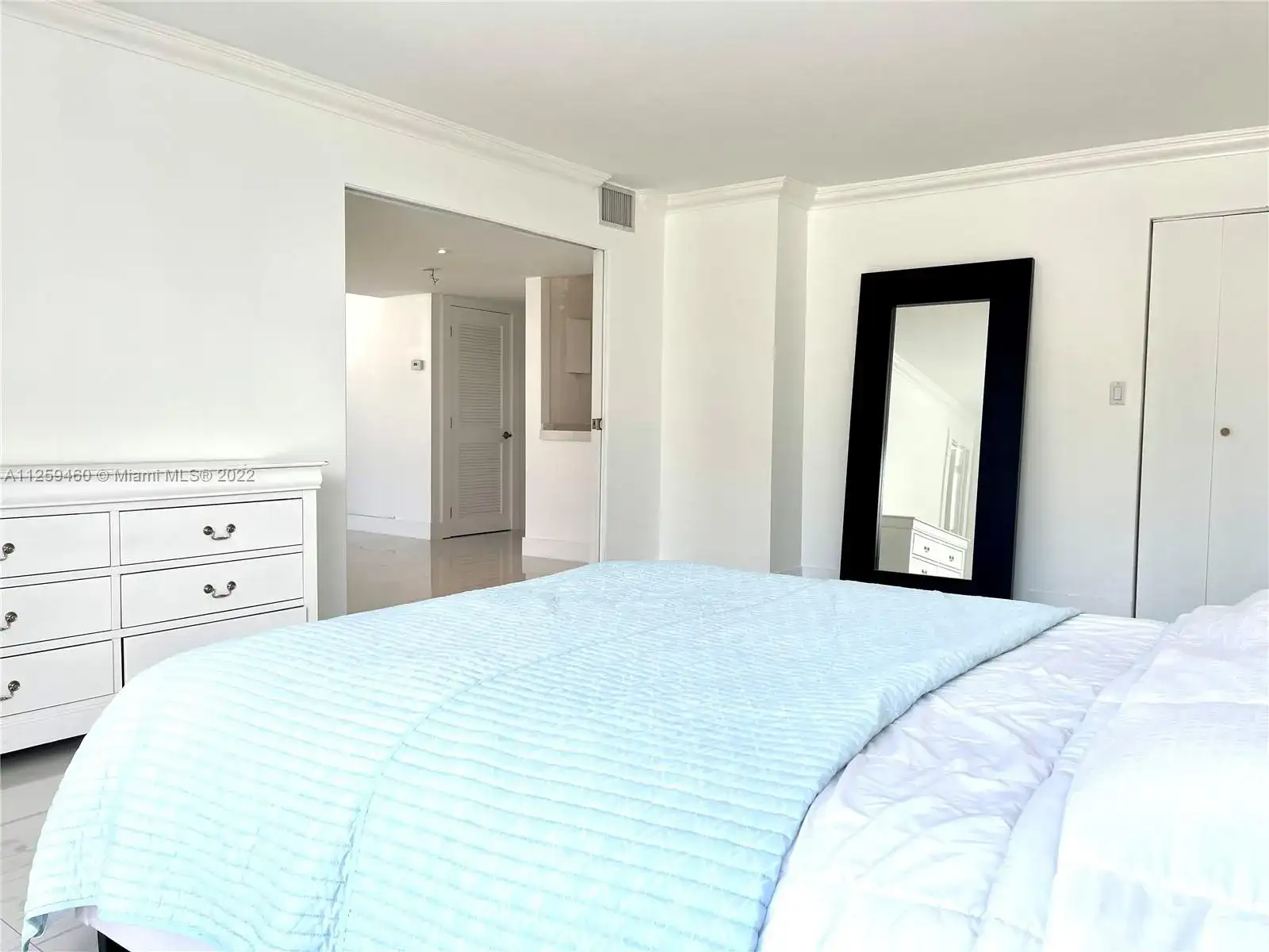 1800 Collins Ave # 5D, Miami Beach FL 33139 photo 5